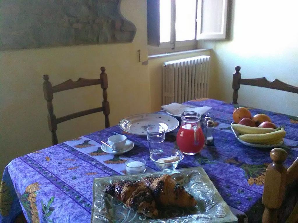 B&B Reillys Montecarotto Buitenkant foto